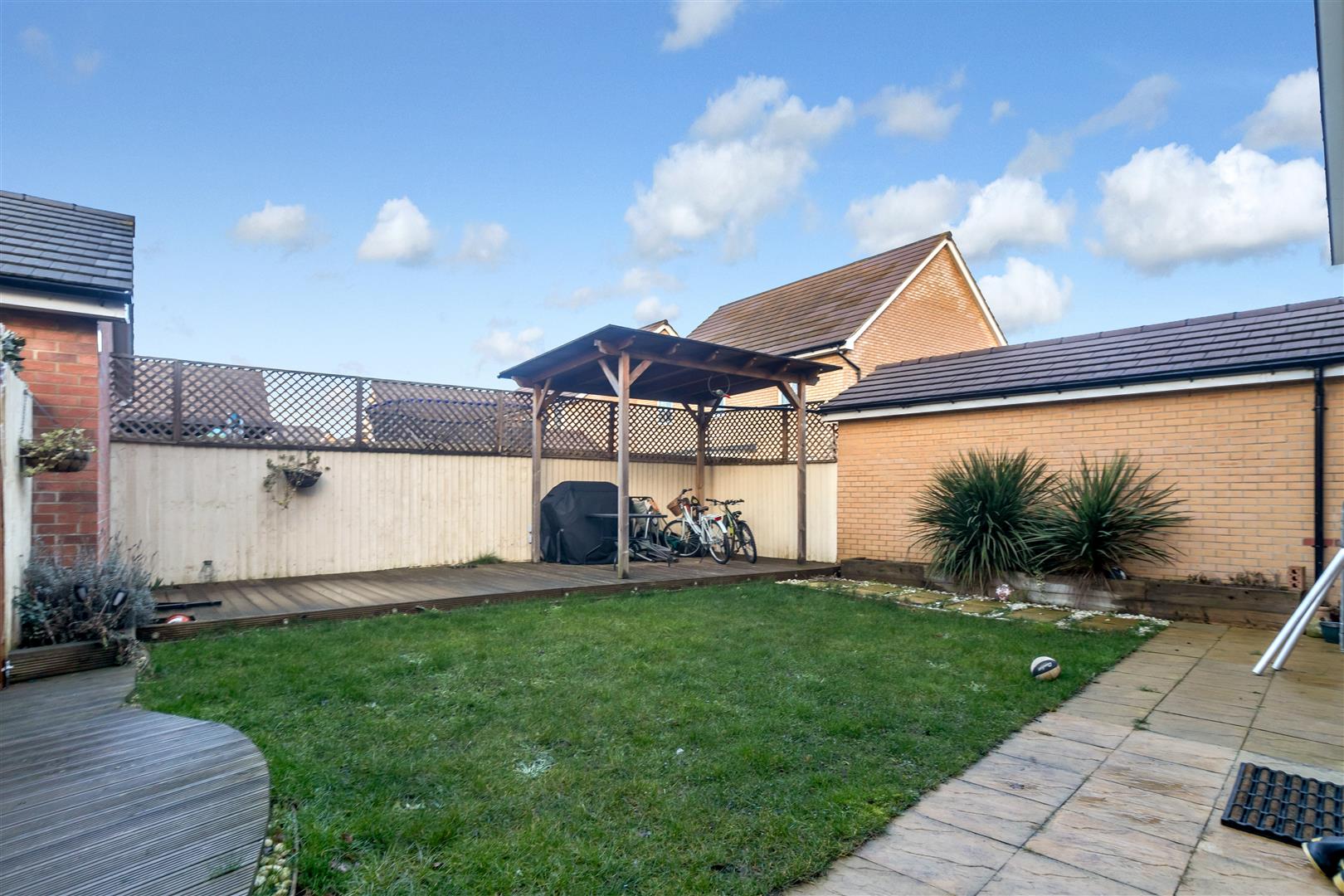 Westergate Avenue, Brooklands, Milton Keynes